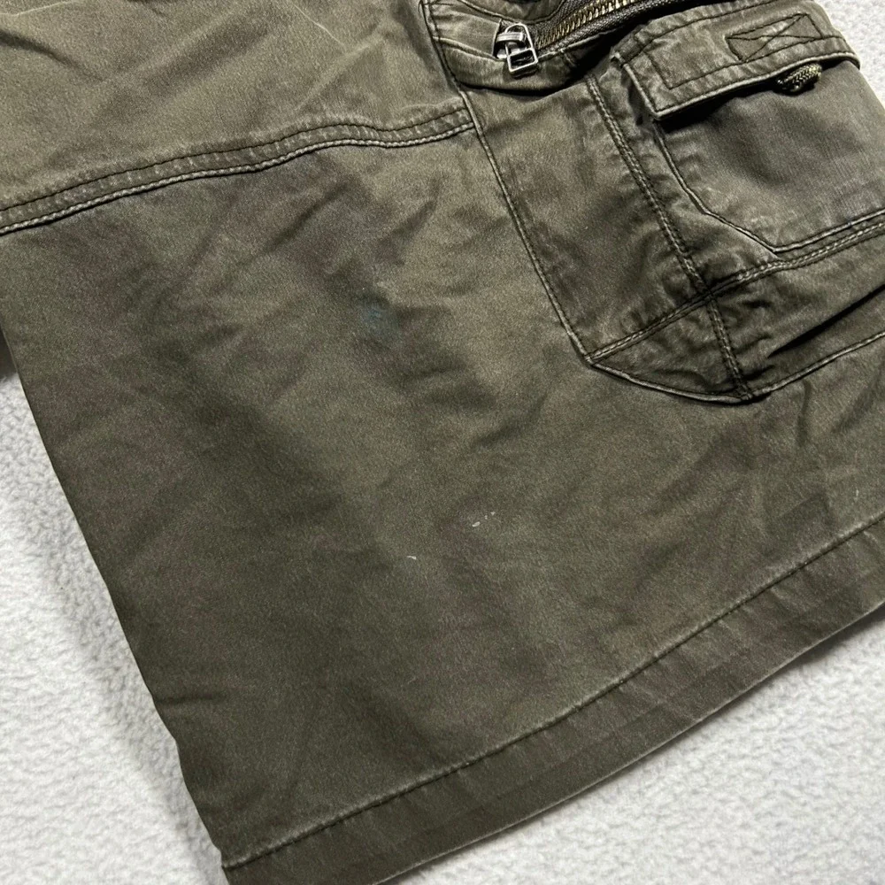 Kuhl Ambush Cargo Shorts Mens 36 Olive Green Pockets Hiking Utility Rugged